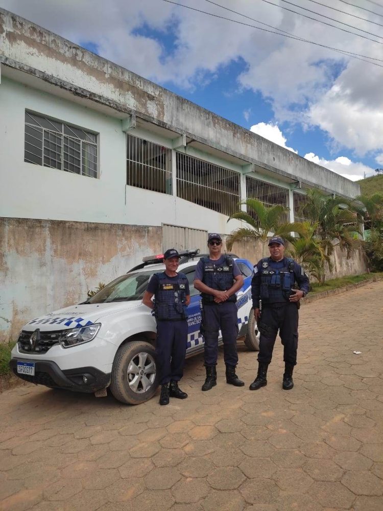 Escolas de Cachoeirinha de Itaúnas e Vargem Alegre, recebe equipe da Secretaria de Segurança de Barra de São Francisco