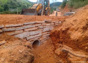 Prefeitura francisquense constrói bueiro no Córrego da Penha, agora são 200, além de 113 pontes e 25 muros