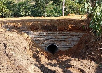 Dois bueiros construídos no Córrego São José, interior de Monte Sinai, agora são 224, além de 117, pontes e 25 muros