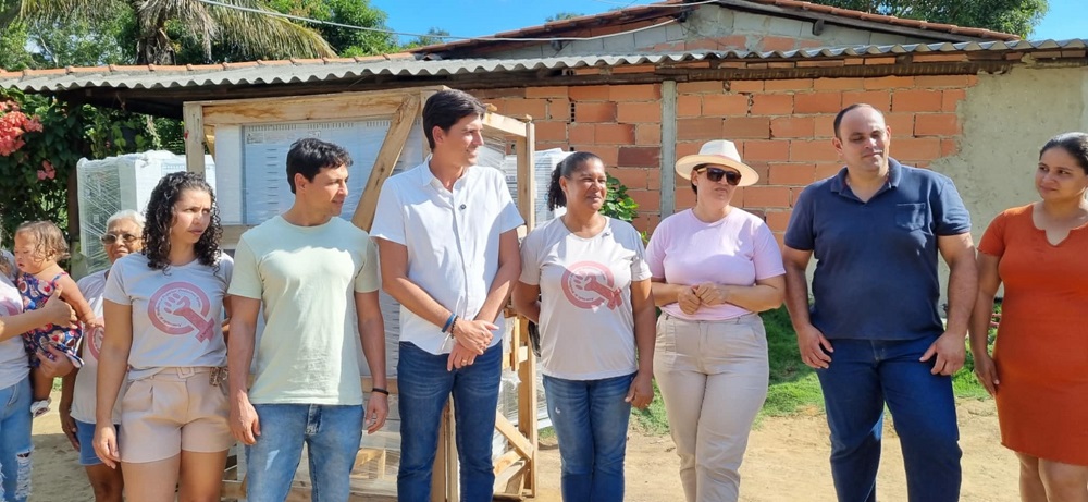 Associação de Produtoras Rurais do Assentamento Três Corações recebe equipamentos por meio de emenda do deputado Mazinho dos Anjos