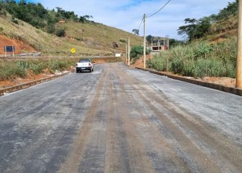 Pavimentação da Rua Arlindo Valli, em Barra de São Francisco segue avançando