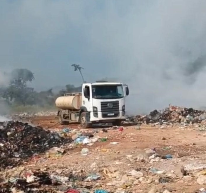 Prefeitura de Barra de São Francisco investiga incêndio criminoso no lixão municipal – Gazeta do Norte