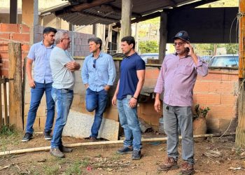 Prefeito em exercício Wanderson Melgaço inicia abertura de nova rua ligando Vila Ipiranga à Vila Vicente