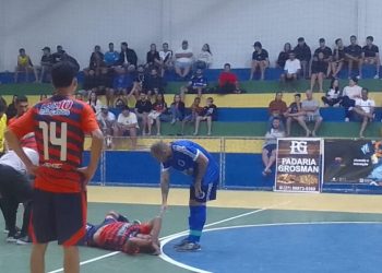 Taça Cidade de Futsal dos Bairros de Barra de São Francisco foi espetacular na noite desta quarta-feira (30)