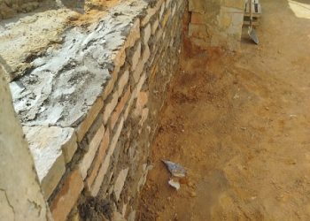 Em quatro anos e sete meses a gestão de Barra de São Francisco já construiu 53 muros com casqueiros de granitos