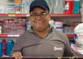 Romildo “Pacanha” recebe homenagem por 27 anos de dedicação na Casa do Cloro de Barra de São Francisco