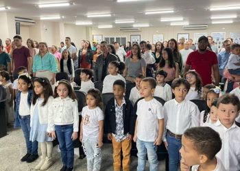 Escola Mac Nair realiza formatura pioneira do Proerd para turmas do Pré II em Barra de São Francisco