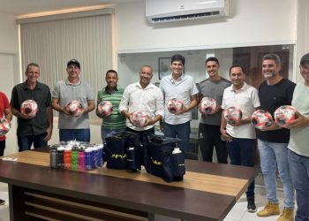 Mazinho dos Anjos realiza entrega de emendas e materiais esportivos em Águia Branca e ouve demandas da comunidade