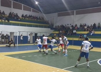 Taça Cidade de Futsal dos bairros e comunidades seguiu nesta quarta-feira (20) em Barra de São Francisco