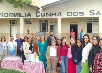 Municípios se unem em reunião pedagógica em Barra de São Francisco para fortalecer alfabetização infantil