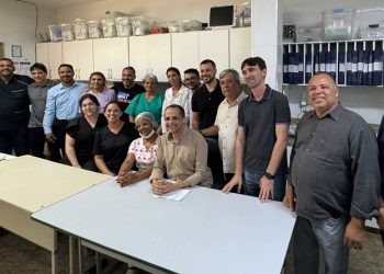 Secretário de Estado da Saúde inaugura novos equipamentos no Hospital de Barra de São Francisco