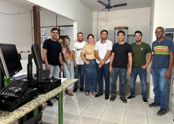 Secretaria de Saúde moderniza com a entrega de novos computadores à Unidade de Saúde do Centro e ao Setor de Transportes