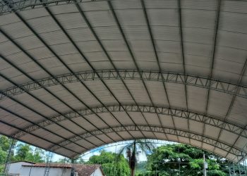 Reforma geral da quadra de esportes do Córrego do Bagaço segue avançado em Barra de São Francisco