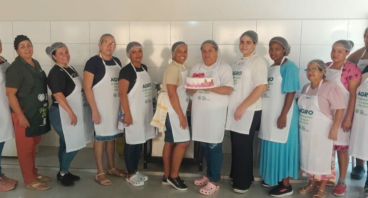 Prefeitura de Barra de São Francisco conclui Curso de Produção de Bolos Confeitados e reforça investimento em qualificação profissional