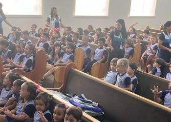 Escola Adventista realiza momento cívico em parceria com a Polícia Militar em Barra de São Francisco