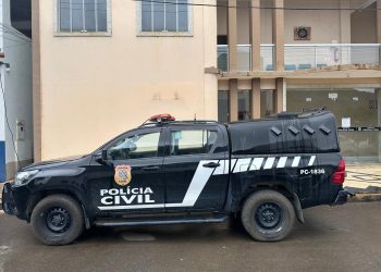 Polícia Civil realiza operação em Águia Branca com prisões e apreensão de arma