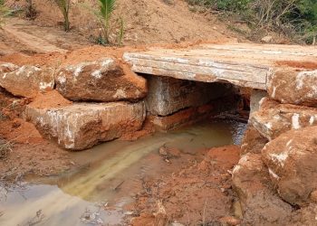 Ponte ecológica é construída pela Prefeitura de Barra de São Francisco no Rio do Campo, agora são 158
