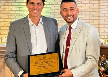 Deputado Mazinho dos Anjos recebe Título de Cidadão de São José do Calçado e realiza entregas no município