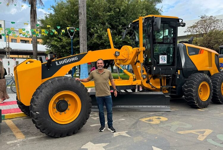 Com emenda de Tyago Hoffmann, Água Doce do Norte recebe nova patrol para fortalecer a agricultura e impulsionar o desenvolvimento rural