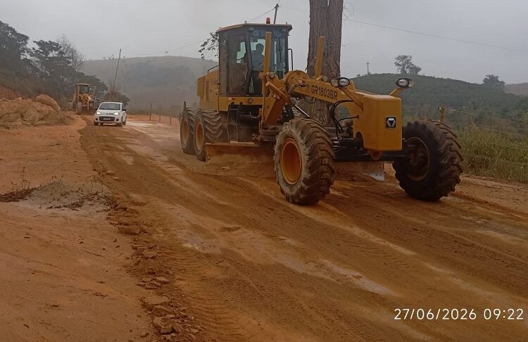 Patrolamento de estrada seguiu neste sábado (27), da Barra do Sapucaia, sentido Córrego do Itá em Barra de São Francisco