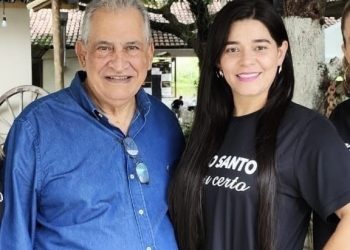 Prefeito Enivaldo dos Anjos anuncia extensão da rede de energia elétrica para o Bairro Família Sigesmundo, em Monte Sinai