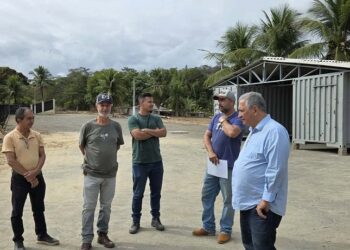 Prefeito Enivaldo dos Anjos anuncia construção de galpão metálico no Parque de Exposições de Barra de São Francisco