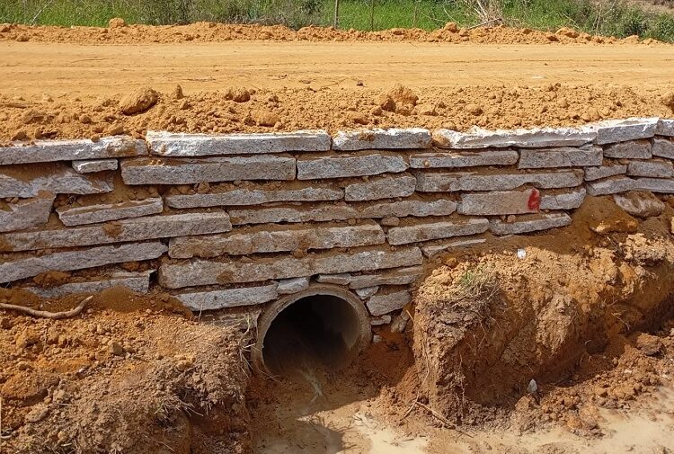 Bueiro é construído no Córrego Boa Vista, em Paulista/Barra de São Francisco, agora são 329 em mais de cinco anos