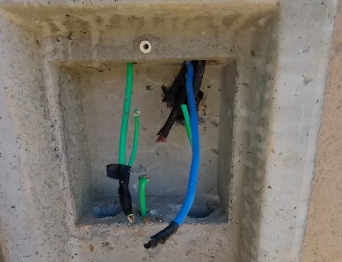Furto de fios deixa campo do Nova Barra/Vaquejada sem iluminação e causa prejuízo ao município