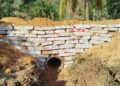 Bueiro é construído em Vargem Grande de Itaúnas em Barra de São Francisco, agora são 331 em cinco anos e sete meses de gestão
