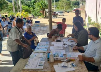 Prefeitura de Barra de São Francisco leva serviço itinerante de emissão de RG à comunidade de Barro Preto em Paulista