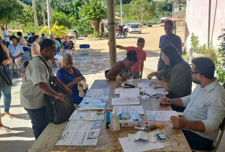 Prefeitura de Barra de São Francisco leva serviço itinerante de emissão de RG à comunidade de Barro Preto em Paulista