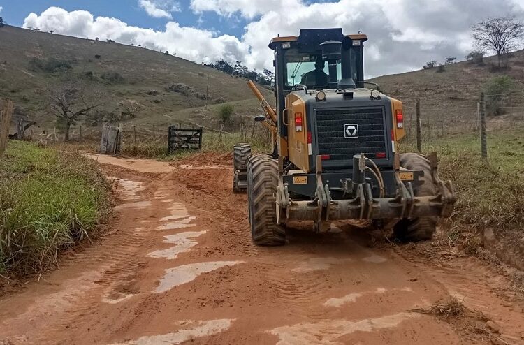 Patrolamento de estrada segue pela região dos Córregos da Prosperidade e Boa Vista em Barra de São Francisco