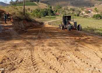 Patrolamento de estrada segue pela região dos Córregos do Palmital e Vargem Grande de Itaúnas em Barra de São Francisco