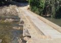 Ponte de madeira é construída pela Prefeitura de Barra de São Francisco no Córrego do Ouro, agora são 160