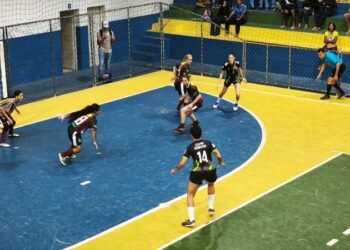 Noite de grandes emoções nas quartas de final do Campeonato Perna de Pau de Futsal com estreia do feminino em Barra de São Francisco