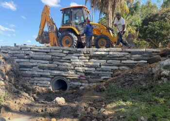 Bueiro é construído na Cabeceira do Fuzil em Barra de São Francisco, agora são 335 em cinco anos e oito meses de gestão