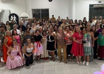 Projeto Avivar promove festa dos anos 60 e celebra o Dia do Idoso em Barra de São Francisco
