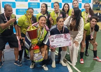 Perna de Pau de Futsal 2026 termina com grandes jogos, festa e títulos para Damas da Bola e Pepitos Restaurante em Barra de São Francisco