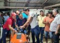 Barra de São Francisco beneficia 25 comunidades esportivas com a entrega de tratores cortadores de grama